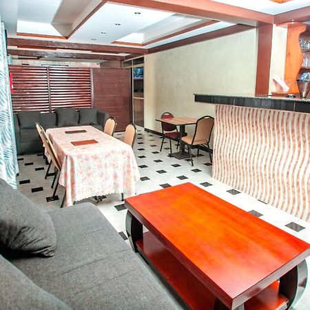 Harts Motel Kampala Extérieur photo